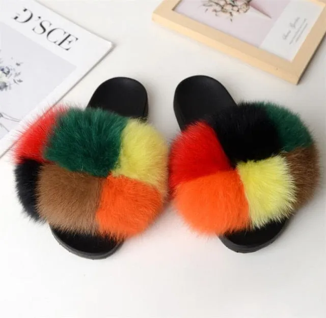 Yeknu Hot Sale Summer Women Fox Fur Slippers Furry Slippers Designer Fur Slides Girls Black Fur Slides Gorgeous Big Fur Slides Sandal