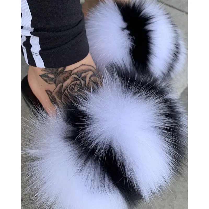 Yeknu Hot Sale Summer Women Fox Fur Slippers Furry Slippers Designer Fur Slides Girls Black Fur Slides Gorgeous Big Fur Slides Sandal