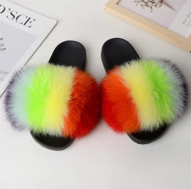 Yeknu Hot Sale Summer Women Fox Fur Slippers Furry Slippers Designer Fur Slides Girls Black Fur Slides Gorgeous Big Fur Slides Sandal