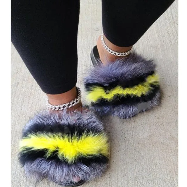 Yeknu Hot Sale Summer Women Fox Fur Slippers Furry Slippers Designer Fur Slides Girls Black Fur Slides Gorgeous Big Fur Slides Sandal