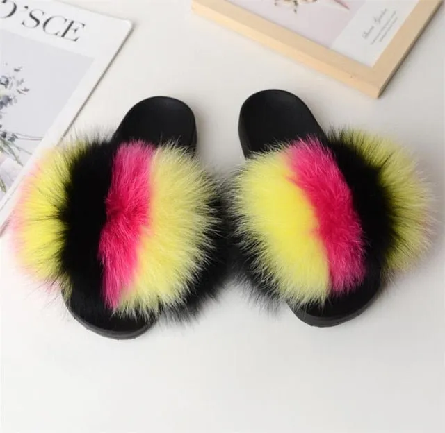 Yeknu Hot Sale Summer Women Fox Fur Slippers Furry Slippers Designer Fur Slides Girls Black Fur Slides Gorgeous Big Fur Slides Sandal